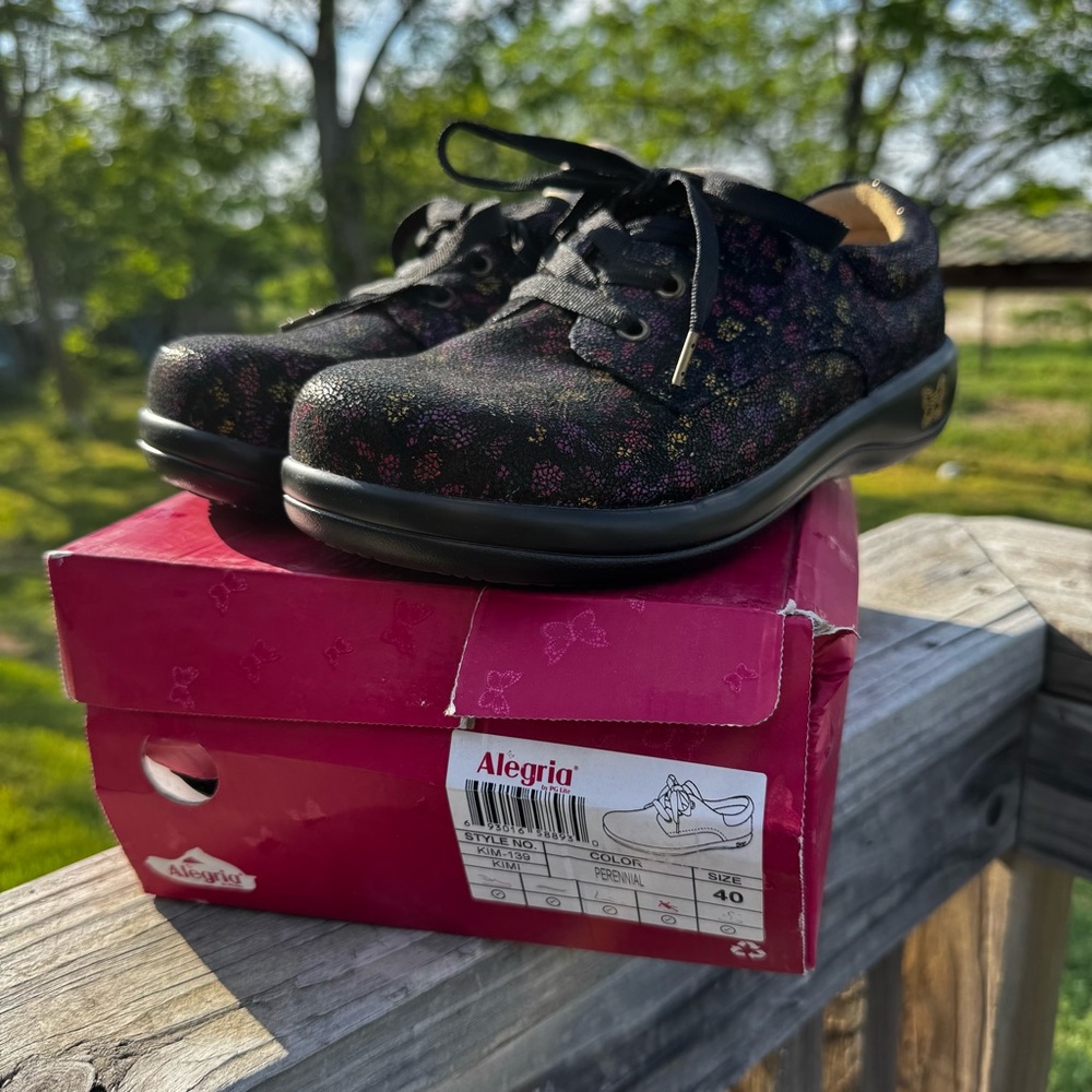 Alegria Black Multicolor Floral Lace-Up Comfort Shoes